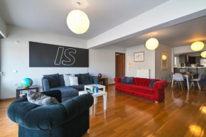 Pristine apartment in the center with 3 bedrooms & parking